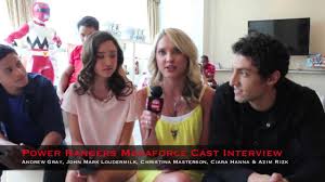 Starring bryan cranston as zordon and elizabeth banks as rita repulsa, the power rangers cast interview below features naomi scott (kimberly. Power Rangers Megaforce Cast Sdcc 2013 Interview Youtube