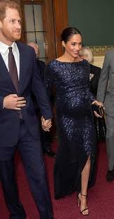 Jetzt wurde ein krankenwagen vor dem palast gesehen. Meghan Markle Herzogin Bringt Ihr Baby In Gefahr Meint Ein Arzt Express De