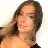 Aimee Pope's Instagram, Twitter & Facebook