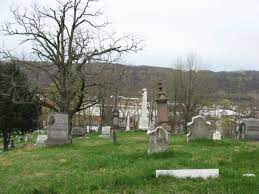 These 9 Haunted Cemeteries In West Virginia Are Not For The Faint Of Heart Haunted Cemetery West Virginia Cemeteries