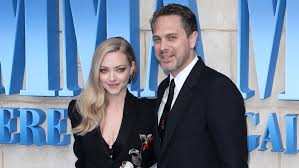 In a statement to inara and war child usa, the mamma mia actress welcomed their second child, a baby boy.alongside the first photo of their newborn. Amanda Seyfried Welcomes Baby Boy With Husband Thomas Sadoski Kbpa Austin Tx
