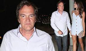 Quentin Tarantino 55 Enjoys A Romantic Dinner Date With Fiancee Daniela Pick 34 Daily Mail Online