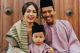 Pdf | abstrak kepandaian orang melayu dapat dilihat dalam pelbagai bidang ilmu dan salah satunya ilmu berkait pengubatan tradisional. Nad Zainal Kongsi Tip Berpantang Bersalin Normal Boleh Tangas Kalau Pembedahan Tidak Hiburan Mstar