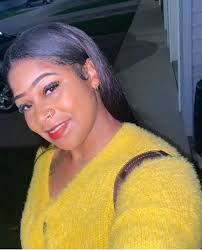 Nobody : me playing uno be like :