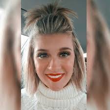 Katie Ecker's Instagram, Twitter & Facebook