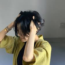 ハーバリウムのヘアオイルが可愛い ロクシタンのベストセラーシリーズの新作 lee ヘアオイル ロクシタン ベストセラー