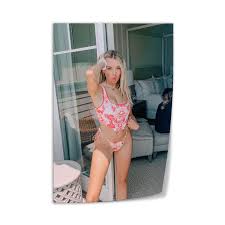 Amazon.com: Generic Corinna Kopf Sexy Art Portrait Poster Room Aesthetic  Poster13Wall Poster Art Canvas Print Living Room Office Bedroom Aesthetic  Poster16x24inch(40x60cm) Unframe-style: Posters & Prints