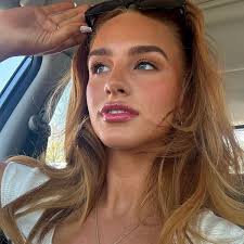 Her fave Chestnut Springs FMC is Willa Grant