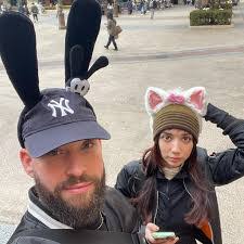 Aaron Underhill's Instagram, Twitter & Facebook