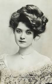 American Actress Billie Burke She Played Glinda The Good Witch In The Wizard Of Oz She Was Fortunate To Have Vintage Portraits Vintage Photos Gibson Girl