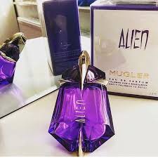 Alien is a 1979 science fiction horror film directed by ridley scott and written by dan o'bannon. Ø±ÙƒÙ† Ø§Ù„Ø¹Ø·ÙˆØ± Alien Ø¹Ø·Ø± Ø§Ù„ÙŠÙ† Ù…Ù† Ø«ÙŠØ±ÙŠ Ù…ÙŠØ¬Ù„Ø± Alien Thierry Facebook
