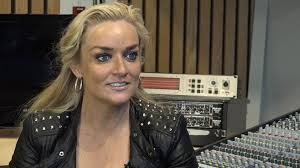 Samantha steenwijk legt het uit ️. Samantha Steenwijk Uit The Voice Op Logopedie Ik Moet Mijn Haagse Accent Kwijtraken Omroep West