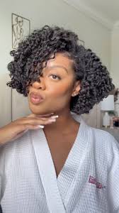 10 out of 10 braid out 👌🏾 @lynnswayxx, A lil braidout + hair chat ✨, What  are your thoughts