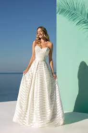 Maybe you would like to learn more about one of these? Liebreiz Gernsbach Brautmode Luftig Leicht Destinationromance Extravagant Tollerstoff A Wedding Dresses Online Wedding Dress Demetrios Wedding Dress