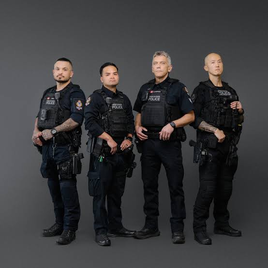 Vancouver police officers rescue woman from assault