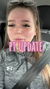 Amber Lamont's Instagram, Twitter & Facebook