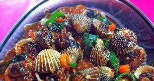 Sebelum dimasak, jangan lupa pilih kerang hijau yang masih segar. Resep Cara Membuat Kerang Bumbu Rica Rica Pedas