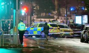 Höchste konzentration an wertvollen aktiven kombucha kulturen, frischem purem ingwersaft, oregano und cayenne in einem shot kombiniert. Man Shot Dead By Police Near Kensington Palace London The Guardian