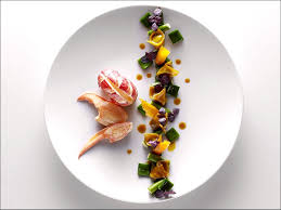 Pour Varier Les Plaisirs On Choisit Un Homard Bleu De Luxe Tout En Couleurs From Pinterest Sans Source Alimentation Design Culinaire Art Alimentaire