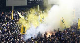 Pour la nouvelle saison, l'as eupen proposera régulièrement un débat avec les supporters. Coupe De Belgique L Union Saint Gilloise Et Malines Sanctionnes A Cause De Leurs Supporters Bx1