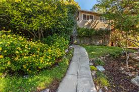 Excellent location — rated 9.8/10! 915 W California Ave Mill Valley Ca 94941 Loopnet Com