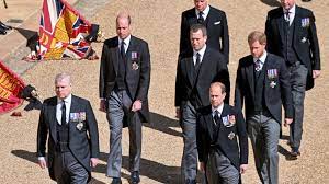 The coffin of britain's prince philip, husband of queen elizabeth, who died at the age of 99, is taken into st. Kodivnaas5cctm