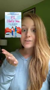 So pretty! 🤩 Second chance romance 💕 road trip 💕 brother’s best friend💕  protective book boyfriend 📖PS: I Hate You by Lauren Connolly  #laurenconnoly #romancebooktok