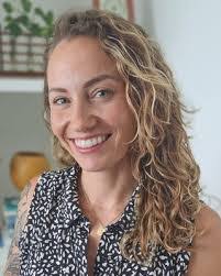 Eva Goode's Instagram, Twitter & Facebook