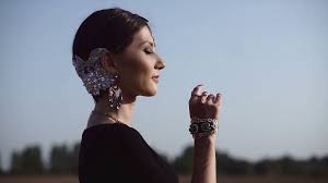 An elegant indian woman in ethnic sari dress dancing traditional oriental dance. Beautiful Indian Woman Dancing Traditional In Sari Stock Video Footage Storyblocks