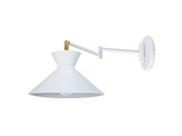 La cuisine est un endroit particulier dans une maison. Applique Murale Articulee Design Blanc Leeds Vente De Miliboo Conforama
