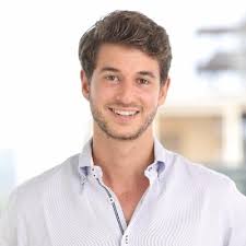 We are SUPER hyped about this one. Today, we are featuring our first  customer video with NewtonX. The 22nd century salesfloor is going to be  littered with reps, redbulls, and... AI Agents.