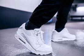 Nike Air Max 90 Joggers Soletopia Sneakers Outfit Urban Wear Streetwear Outfit