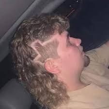 I can't take credit for this awesomeness... But it's got me super excited  about barber school! 😁👍 #MulletMaster #FadeWithAPlotTwist  #BarberWentBeastMode