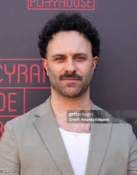 Actor Aaron Costa Ganis attends opening night of "Cyrano De Bergerac"...  Nachrichtenfoto
