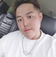 Kuchai Lama有#麻辣香锅吃啦！打破传统思维，独创两种新口味#咸蛋香锅和#腐乳香锅！OMG😱～新推出超入味🤩麻辣肉燥饭🤩！MUST  TRY！就在《香辣辣麻辣香锅》！】 更多详情，请点击以下的链接：  https://www.facebook.com/673951039379776/posts/2245462082228656?sfns=mo ...