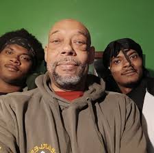 Would you choose dinner with Beyonce or $3000?