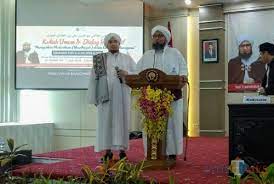 Selama di tanah air, habib ali dan rombongan akan melakukan safari dakwah. Habib Ali Al Jufri Beberkan Makna Pembelaan Terhadap Islam Yang Sesungguhnya Malangtimes