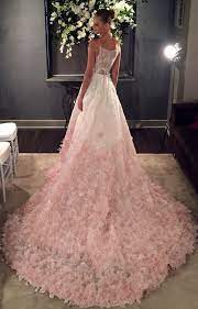 Pin By Ishita Rathi On Gowns Wedding Dress Organza Prom Dresses Sleeveless Ball Gowns Wedding