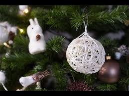 Des serviettes à motifs de fête ; Diy Noel Boule En Laine Youtube