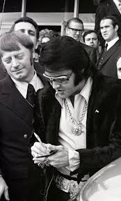 Historic photos show Elvis through the years, from Tupelo to Memphis