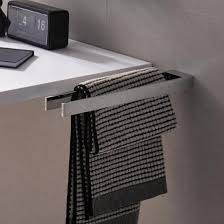 Rund ums waschbecken können sie handtuchhalter, seifenspender, hocker oder ablagen platzieren. Emco Liaison Handtuchhalter Starr 185000131 Reuter