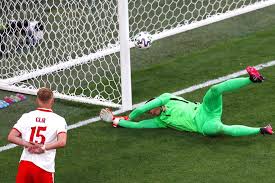 €* 18 nis 1990, warszawa, polonya. Oabatrkihunoqm