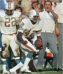 Pin By Eddie Maisonet Iii On The Sports Fan S Photo Journal Miami Dolphins Football Nfl Miami Dolphins Dolphins Football