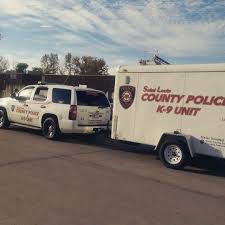 St Louis County Police K 9 Unit E562 Chevy Tahoe With Enclosed Trailer Police Cars Chevy Vehicles Chevy Tahoe