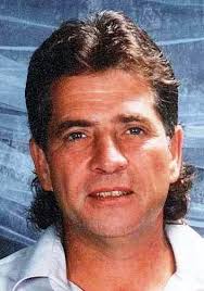 Paul Earles's Instagram, Twitter & Facebook