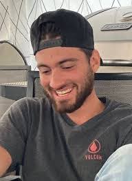 Zachary Dube's Instagram, Twitter & Facebook