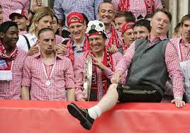 Maybe you would like to learn more about one of these? Van Gaal Onthaald Als Ubercoach En Intellectuele Voetbalaristocraat De Volkskrant