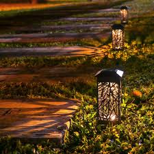 What to make for a small backyard party? 21 Clever Ways To Light Your Backyard