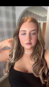 Elise Clayton's Instagram, Twitter & Facebook