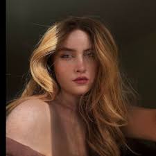 Bethany Barnes (@Beth_Barnes_)